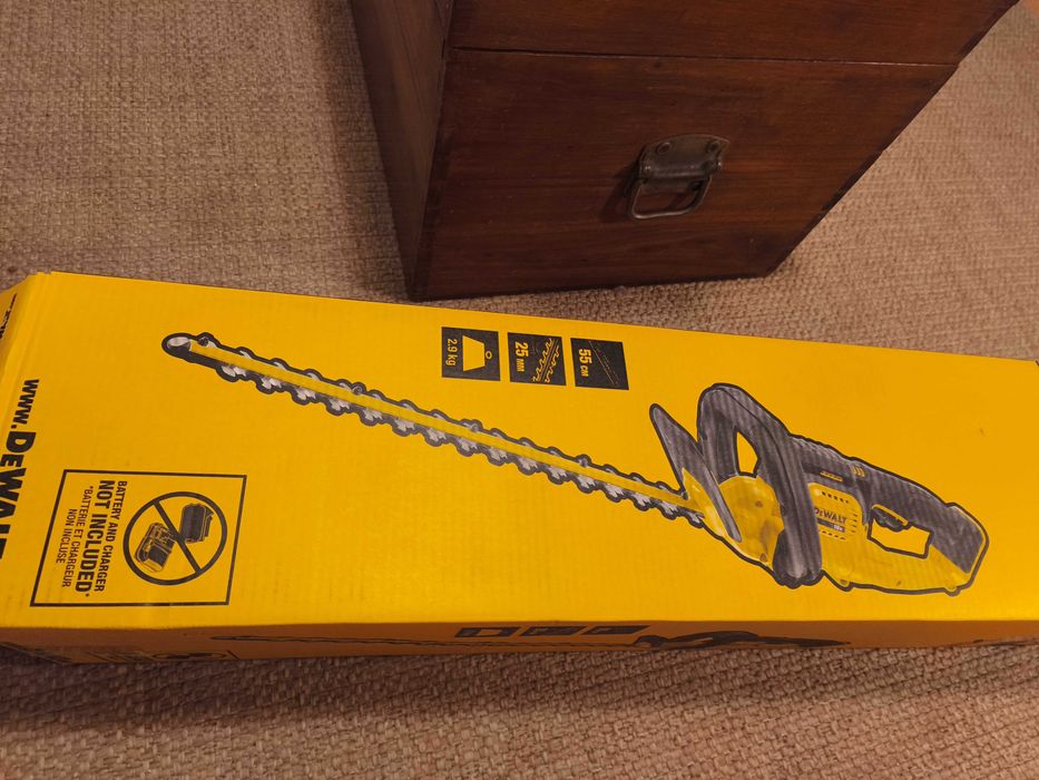 DEWALT Aparador de sebes DEWALT XR 18V (Sem Carregador Nem Bateria) ORIGINAL/NOVO