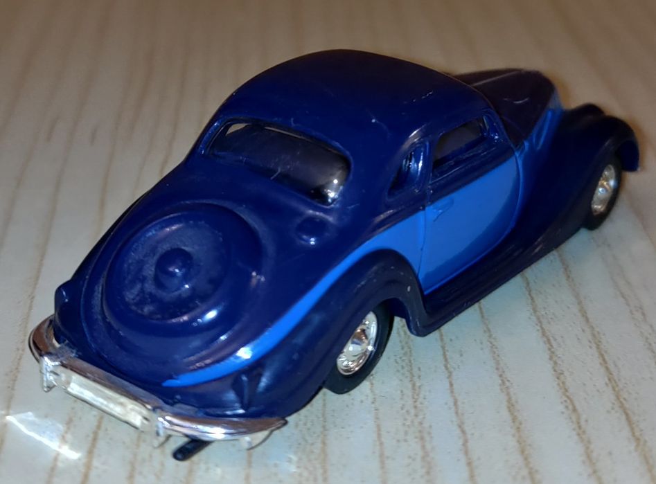 Mini Modell - resorak samochód BMW 327