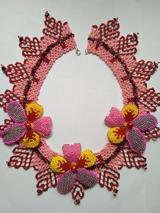 Гарні подарунки для жінок.Біжутерія.Бісер.