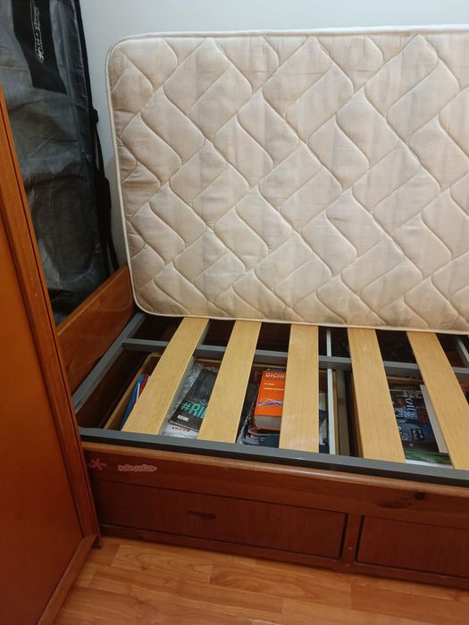 Cama de solteiro