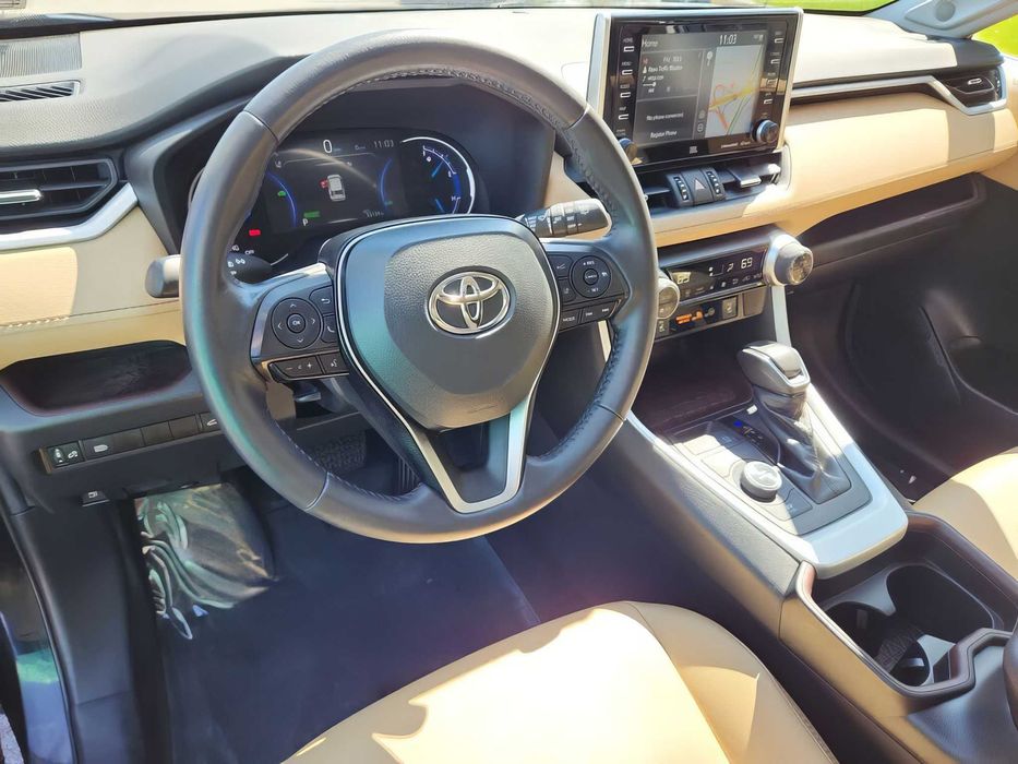 Toyota RAV4 Limited      2021