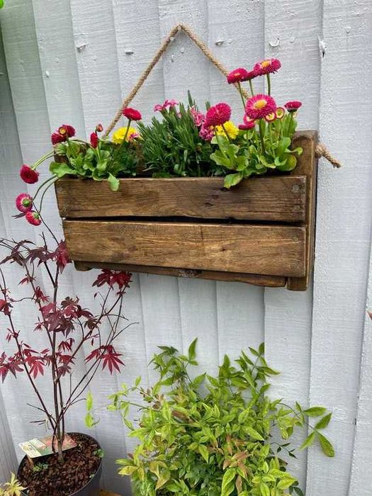 Floreiras de Madeira Artesanais – Ideais para Jardim, Varanda ou Horta