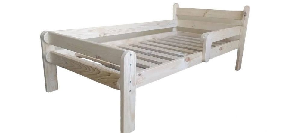 Нове ліжко в розібраному стані