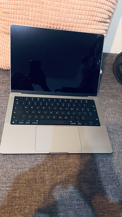 Ultrabook MacBook Pro 14,2” M1 MAX  32Gb ramu 1TB SSD