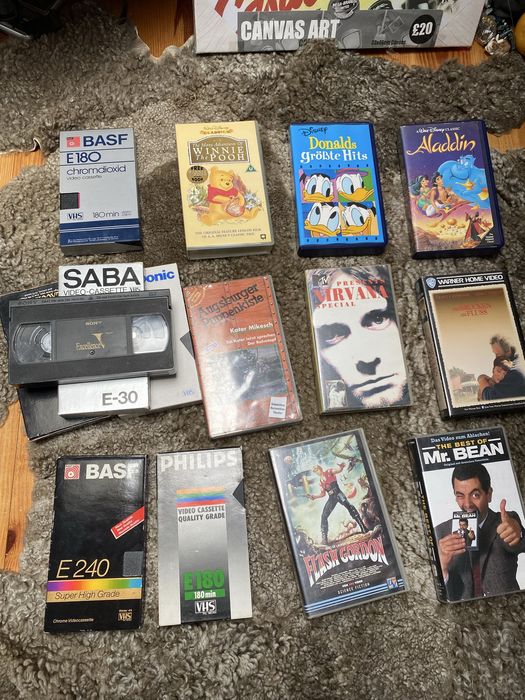 Vhs касета в твердой коробке kamasutra