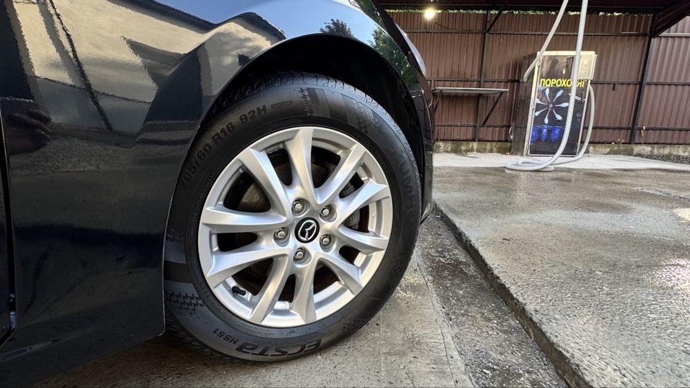 Mazda 3 2015.