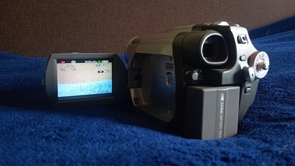 Видеокамера Panasonic VDR-D160