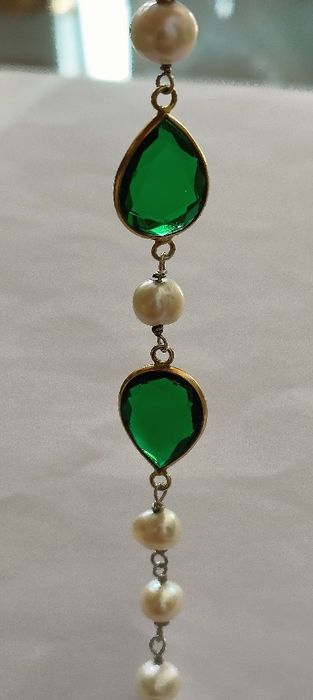 Pulseira em prata pérolas com pedra verde