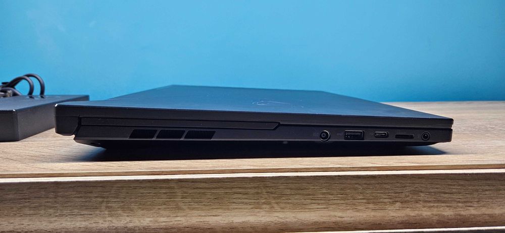 Asus ROG Zephyrus Duo 16 GX650RX-LO154X, Ryzen 9 6900HX, RTX 3080Ti