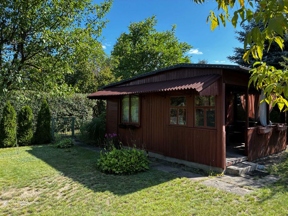 Działka ROD 287 m² z domkiem, tarasem – ROD Bemowo 2 - Więcej