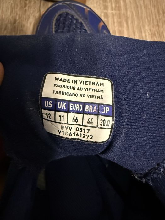 Волейбольні кросівки Mizuno