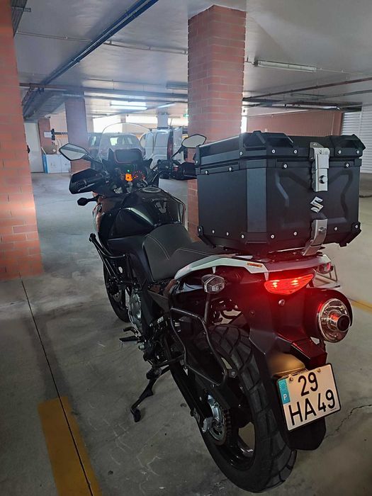 V Strom DL 650 em excelente estado