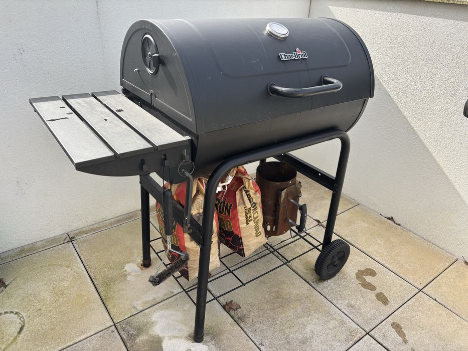 BBQ Char-Broil Carvão