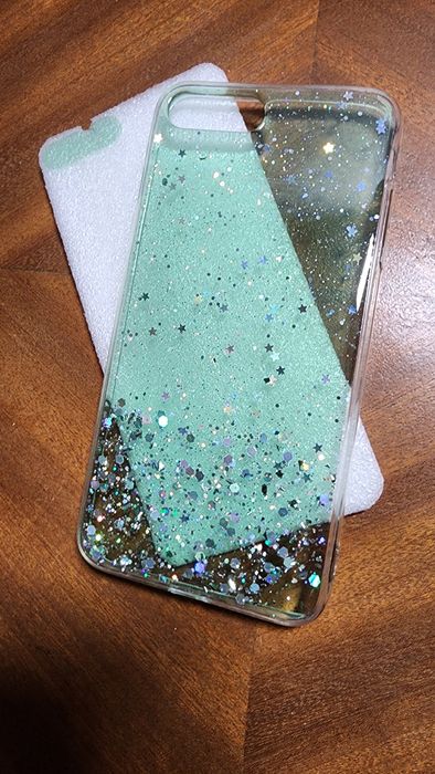 Capa silicote com glitter verde transparente para iPhone 8 plus. Nova