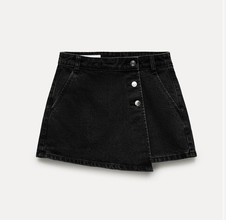 Zara czarne spódnico-spodenki jeansowe z guzikami XL