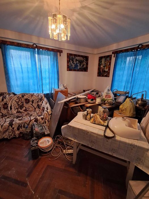 Продаж цегляного будинку