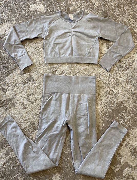 Костюм спортивний жіночий для спорту