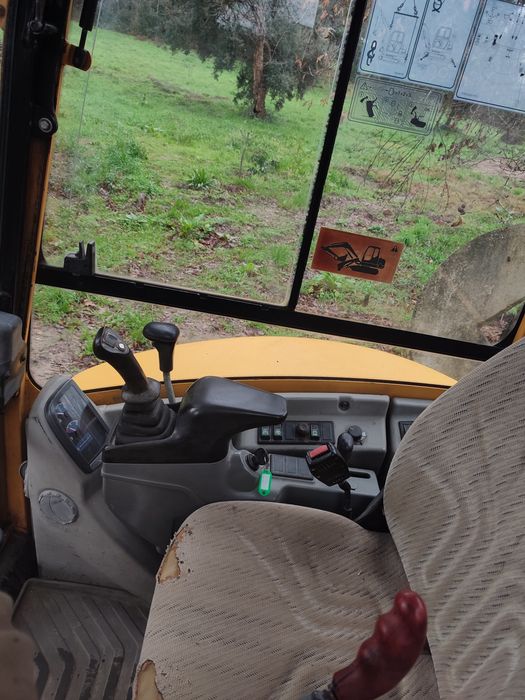 Mini,-Giratória -Volvo ECR 28 -Raio zero