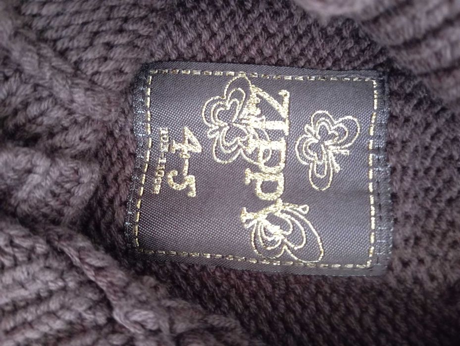 Capa castanha - Zippy