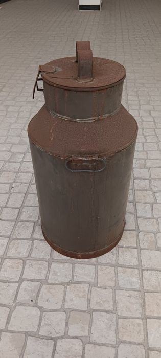 Conjunto de 2 bilhas antigas