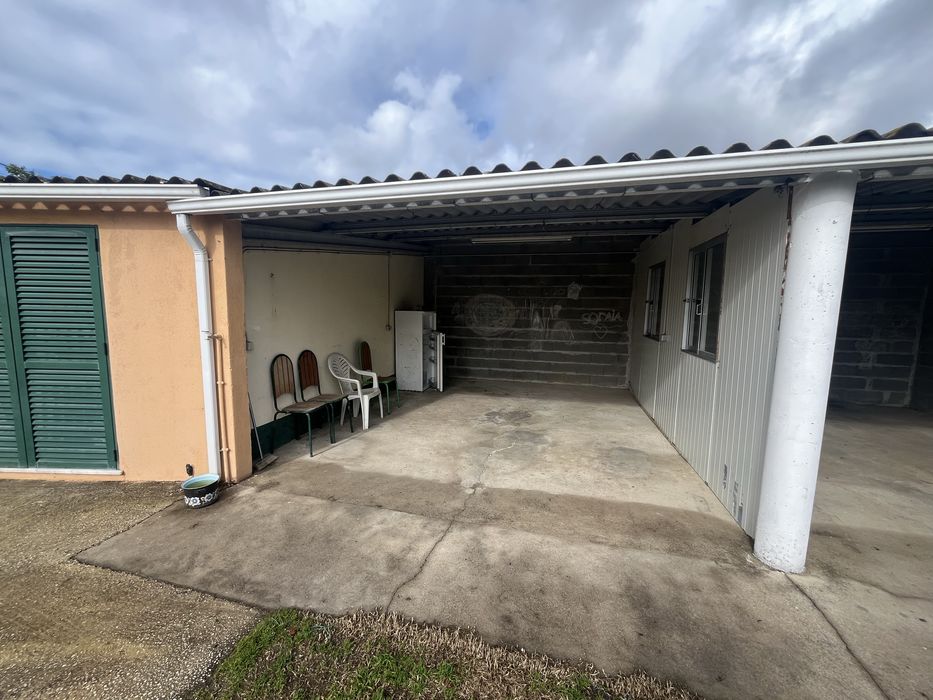 Moradia t2 + 1 carvide