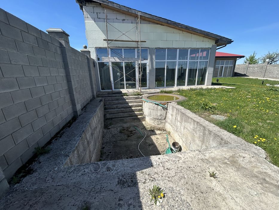 Продаж будинку село Радиславка