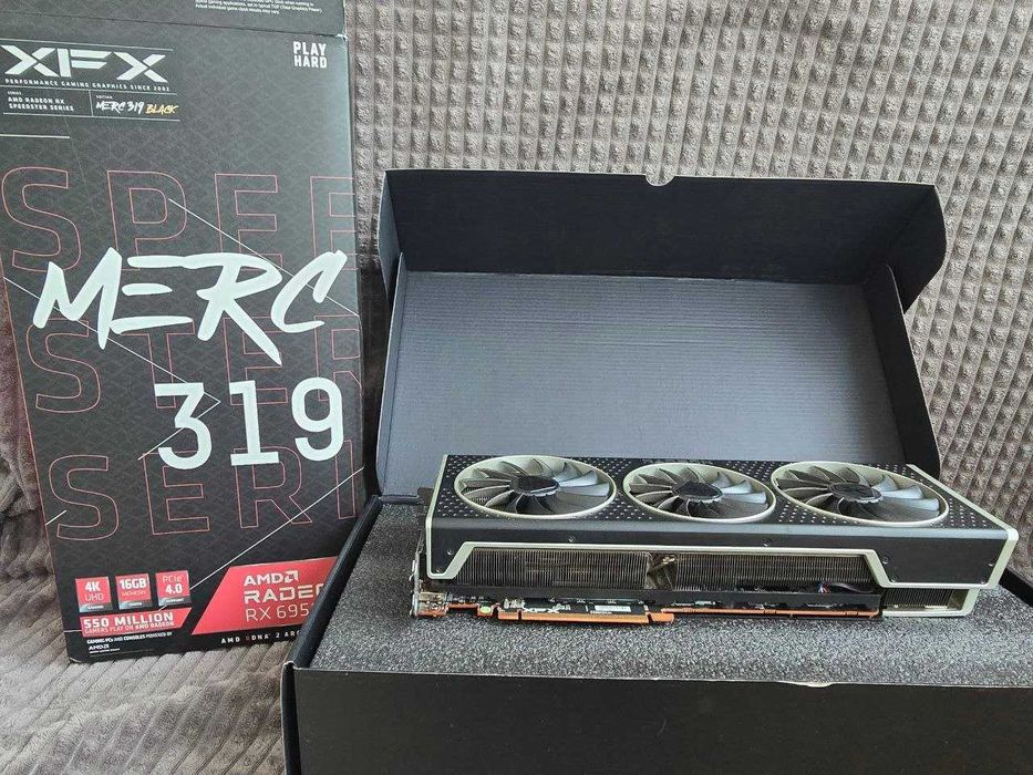 Відеокарта AMD Radeon 6950xt XFX Merc 16gb
