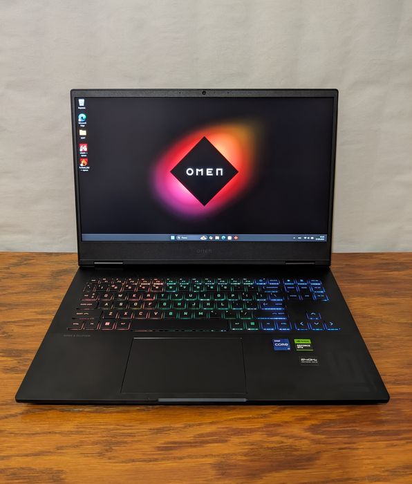 HP Omen 16 i7-13700hx rtx4070 16ram 1TB 240hz
