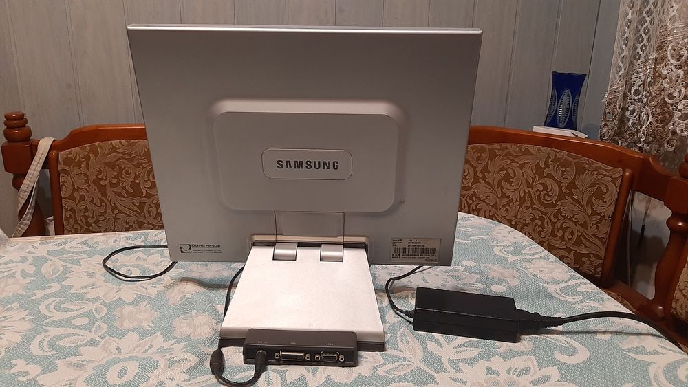 Монітор Samsung TFT