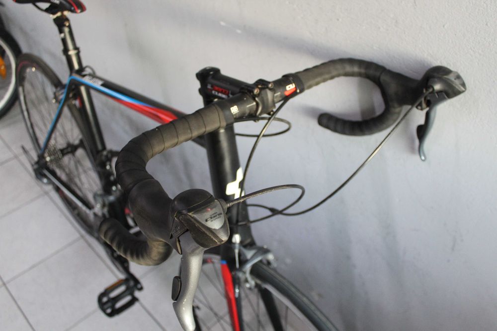 Rower szosowy CUBE PELOTON, Rama 56 cm Alu Carbon ,Koła 28", Shimano Claris