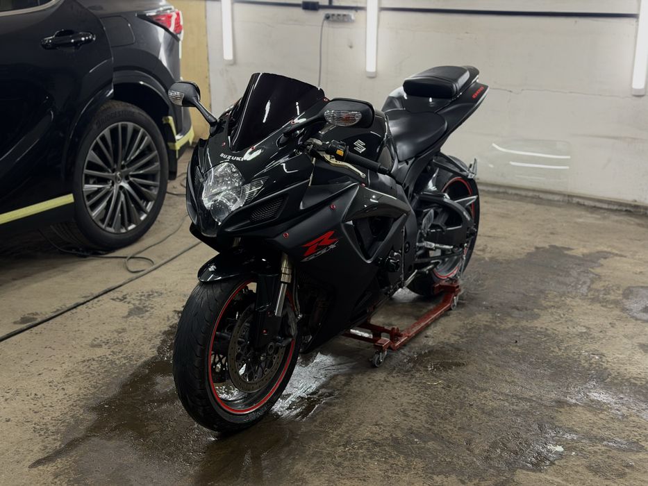 Suzuki GSX-R 600 k7 2007рік. В Гарному Стані! Готовий до сезону!!!
