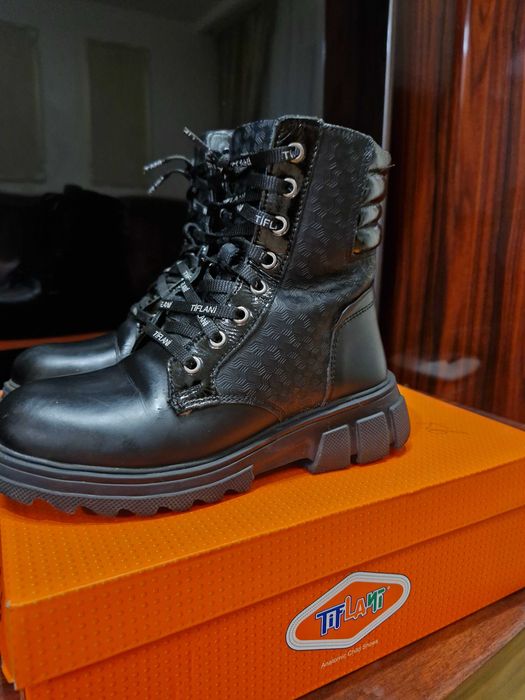 Зимові  шкіряні ботінки на дівчинку розмір 32