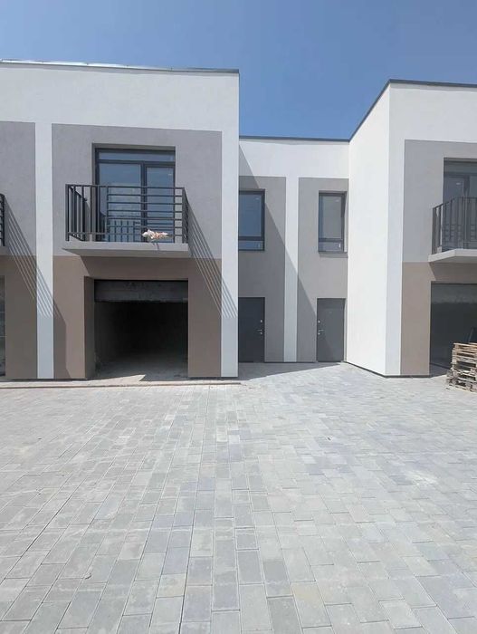 таунхаус в Крихівцях