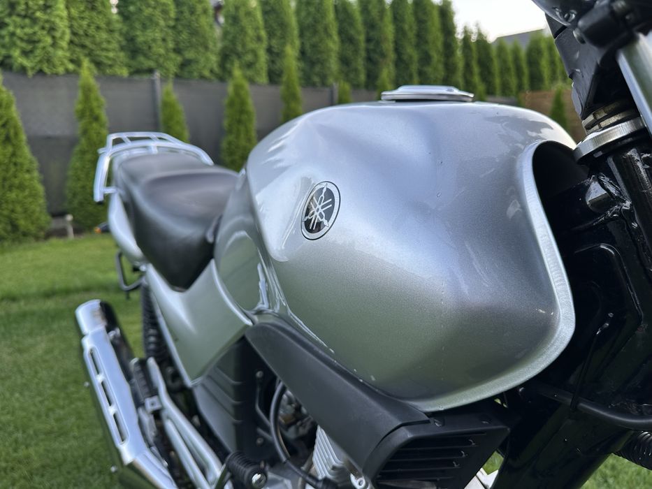 Yamaha YBR 125 kat. B nowe opony nowy naped technicznie idealna