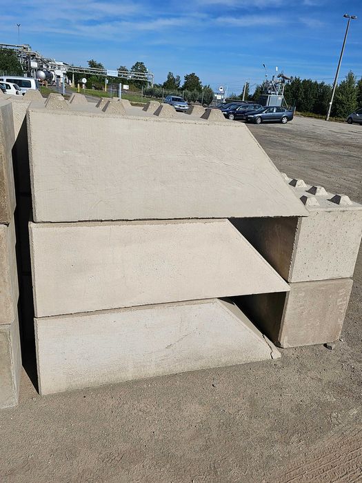 Bloki Lego, Podmurówka, Mur oporowy, Zasieki, Silosy, Boksy na węgiel