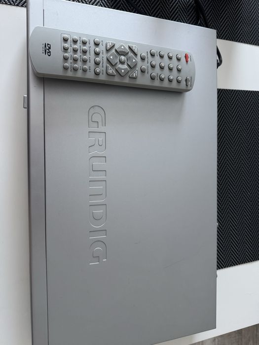 Odtwarzacz DVD marki Grundig