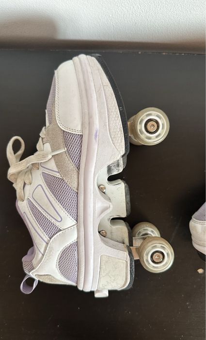 Кросівки ролики.