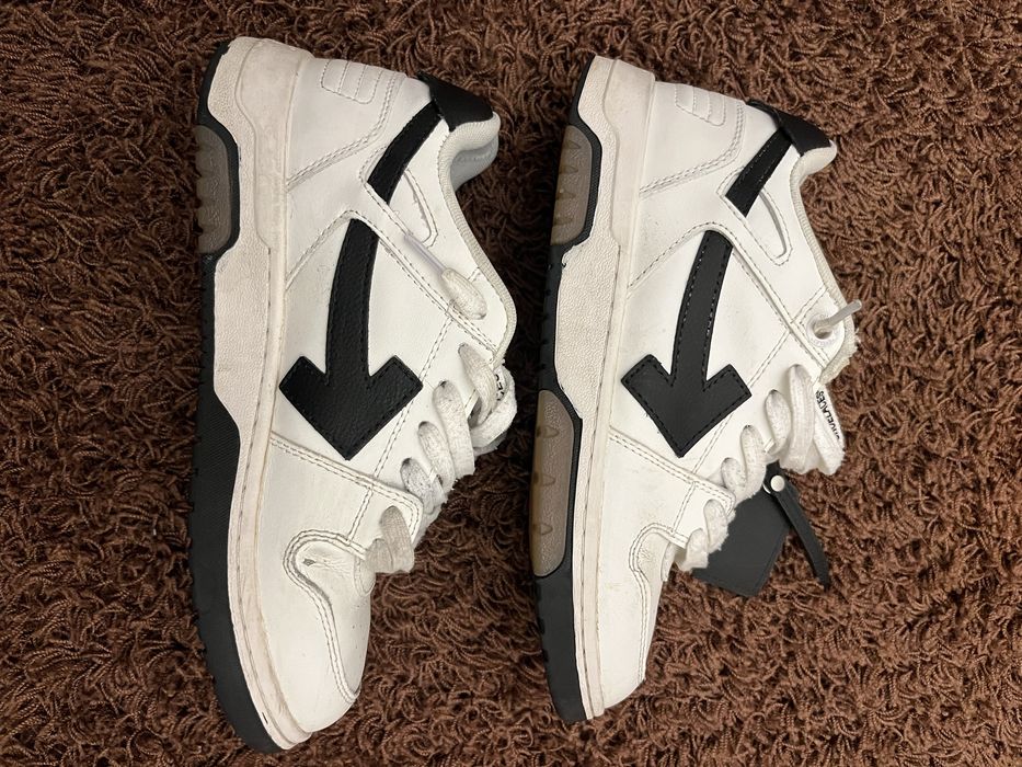 Кросівки off white out of office