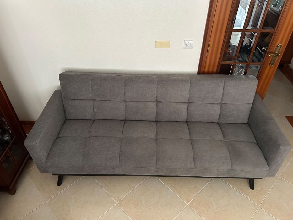 Novo Sofá-cama 3 lugares