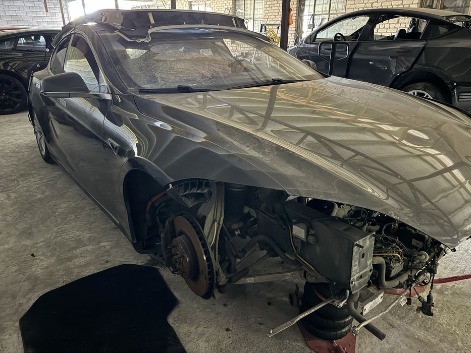 Tesla Model S MS Капот Бампер Фара Крило Радіатори комплект. РАЗБОРКА