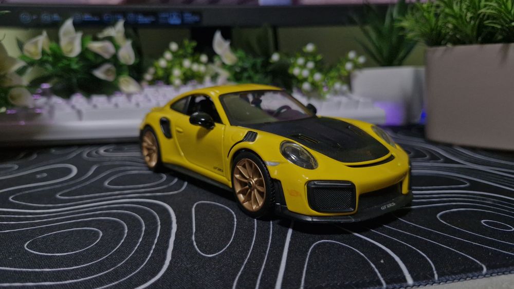Машинка 1:24 металева