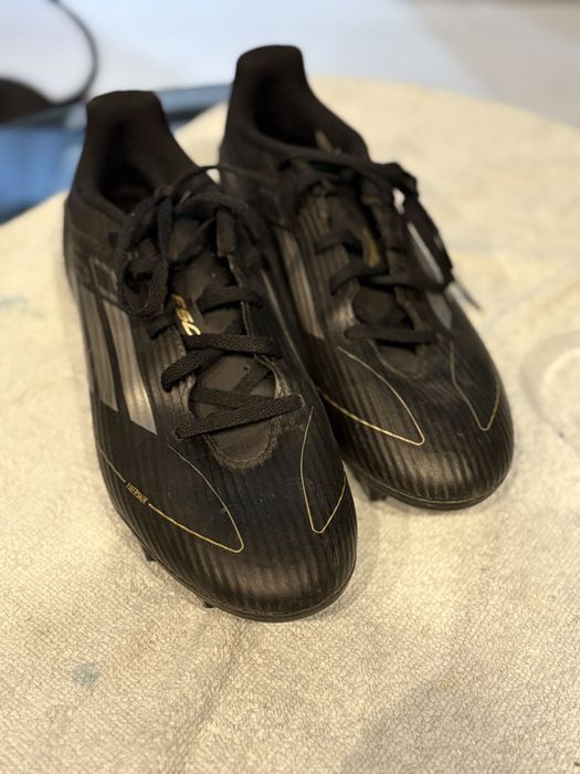 Korki aAdidas rozm 42 2/3