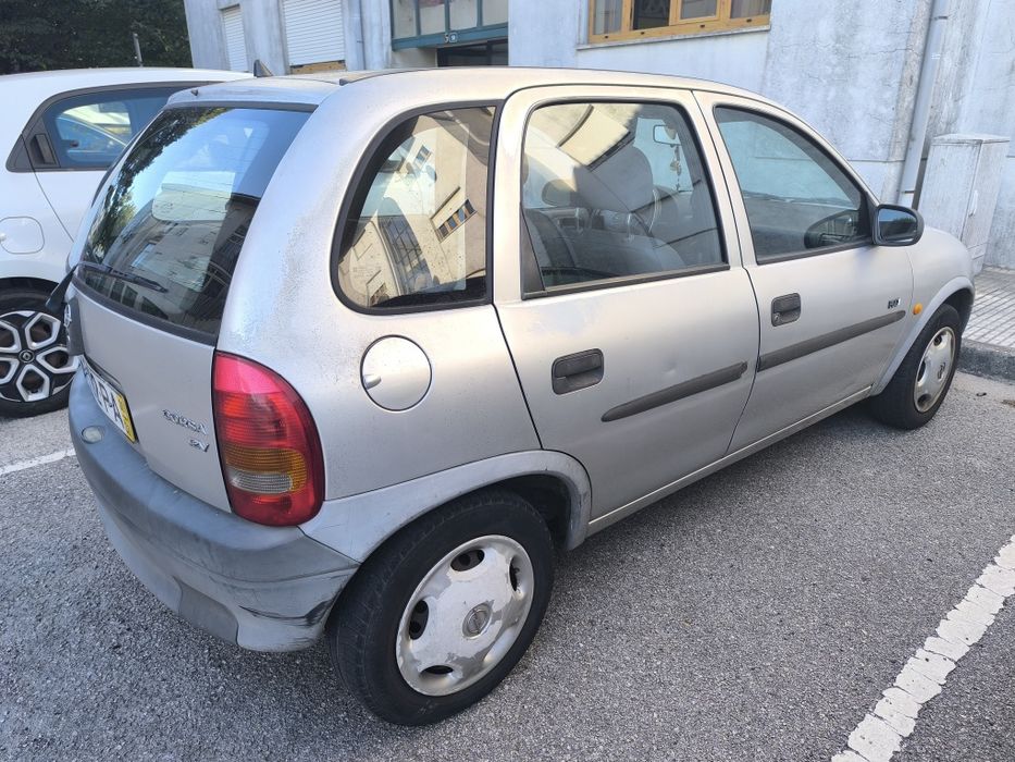 Opel Corsa B 1.0 Gasolina
