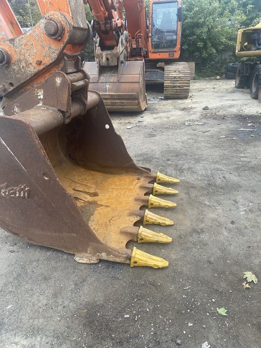 Екскаватор гусеничний Doosan DX225LC