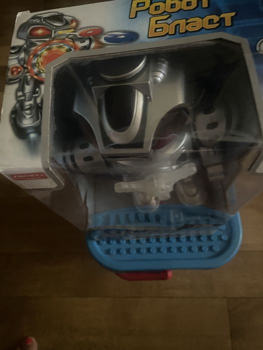 Робот іграшковий музичний з дисками