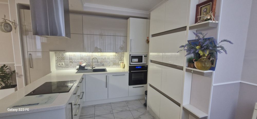 2-комнатная квартира по адресу ул. Приморская (площадь 77 м²) - Atlanta.ua - фото 4