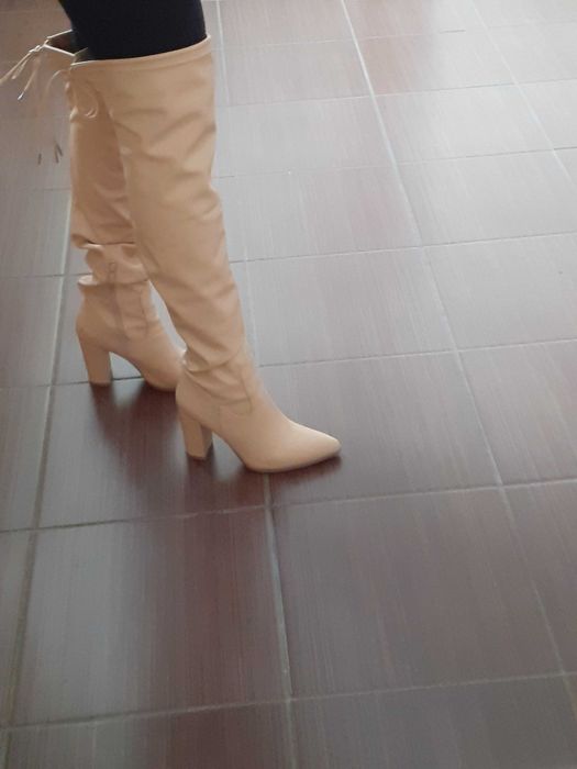 kozaki bezowe nowe śliczne