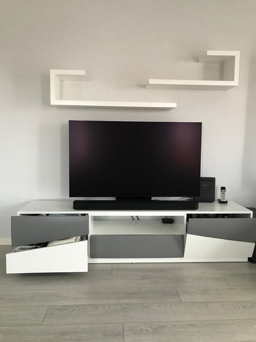 Mobília de sala estar e jantar