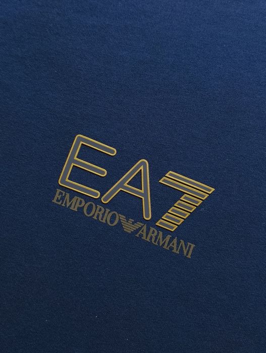 Granatowy T-shirt Emporio Armani