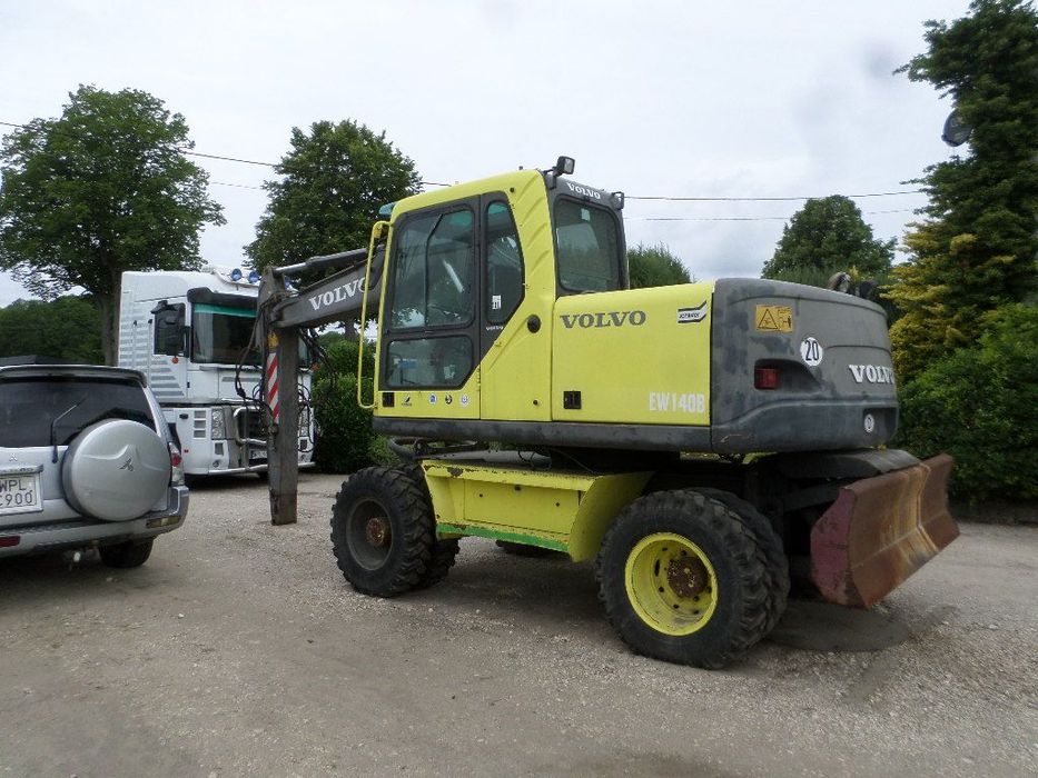Volvo EW140B  Koparka kołowa Volvo EW140B